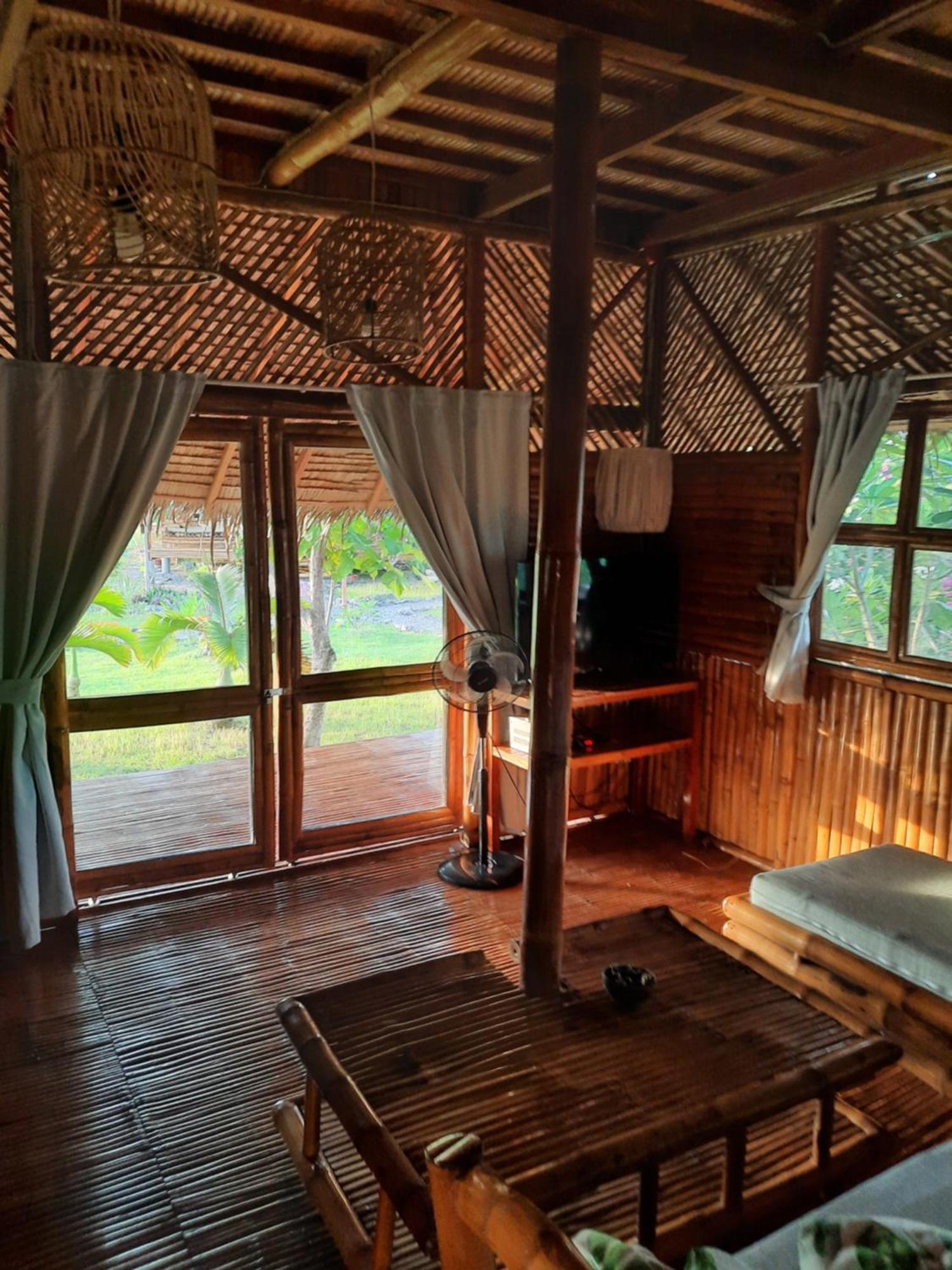 Lodge Tongo Hill *